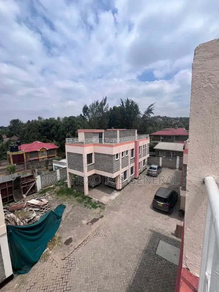 3bdrm Mansion in Rimpa for sale in Rimpa