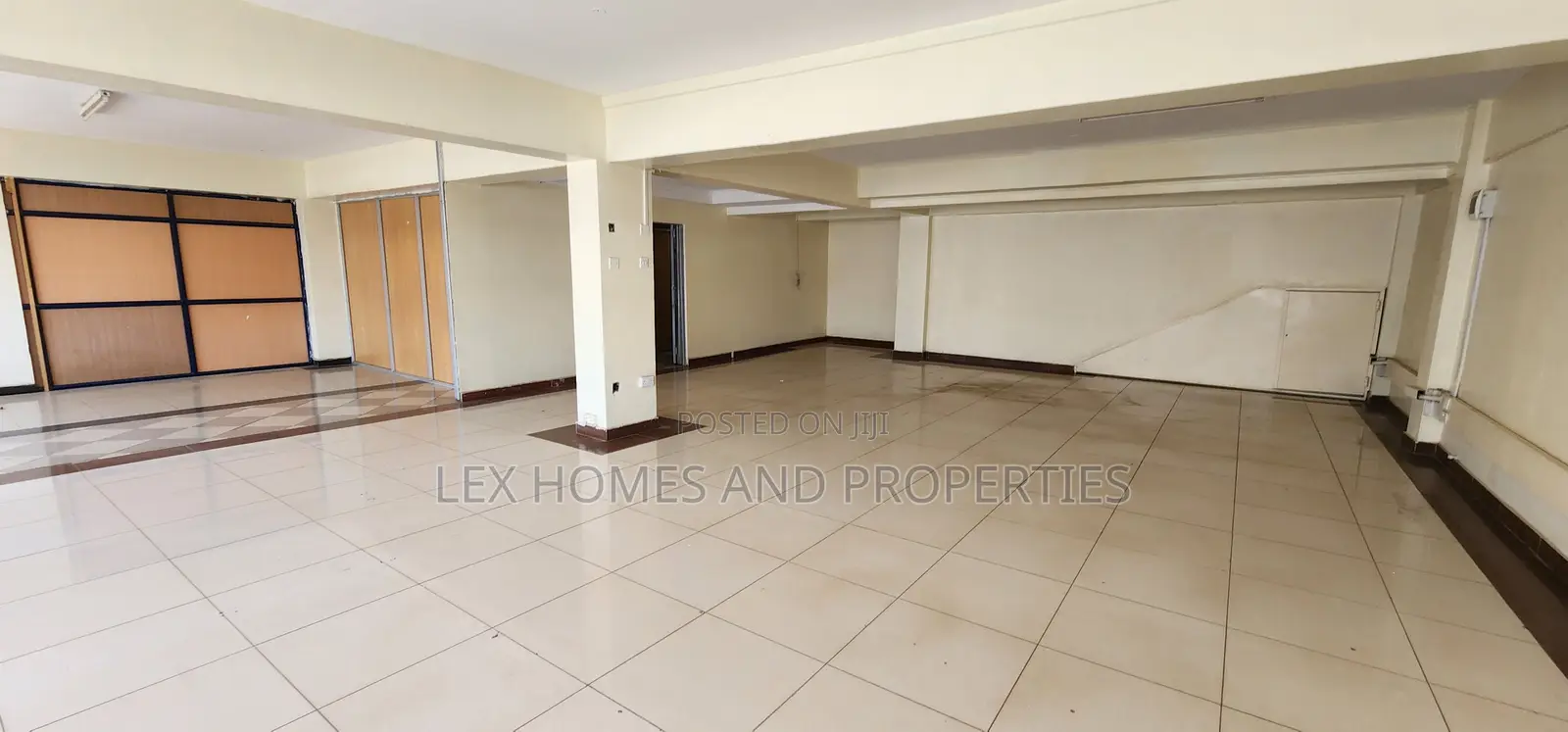 1380sqft Office Space to Let in NkaiMurunya