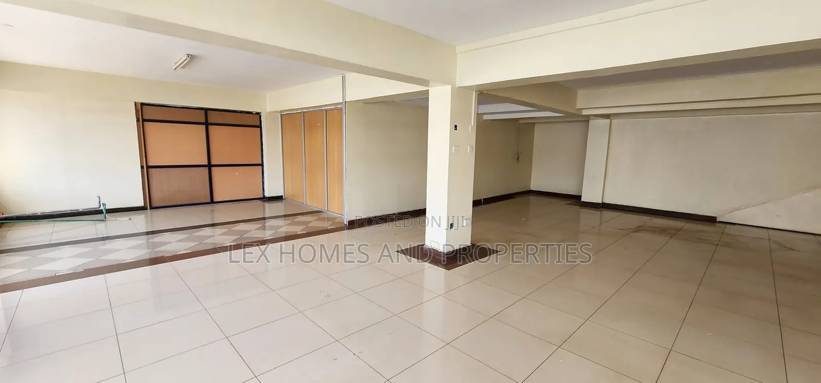 1380sqft Office Space to Let in NkaiMurunya