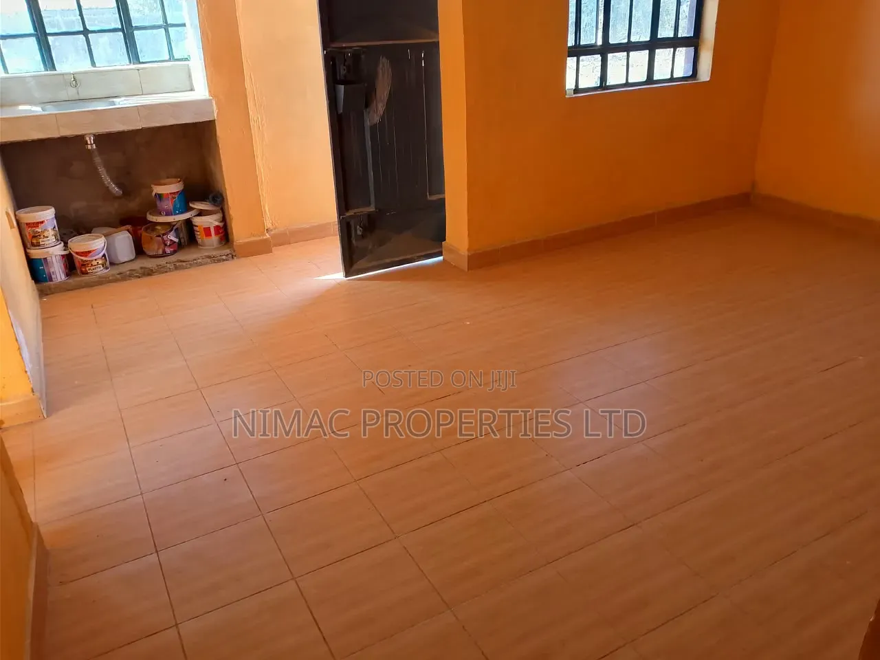 1bdrm Block of Flats in Sunshine Court, Joska for rent in Joska
