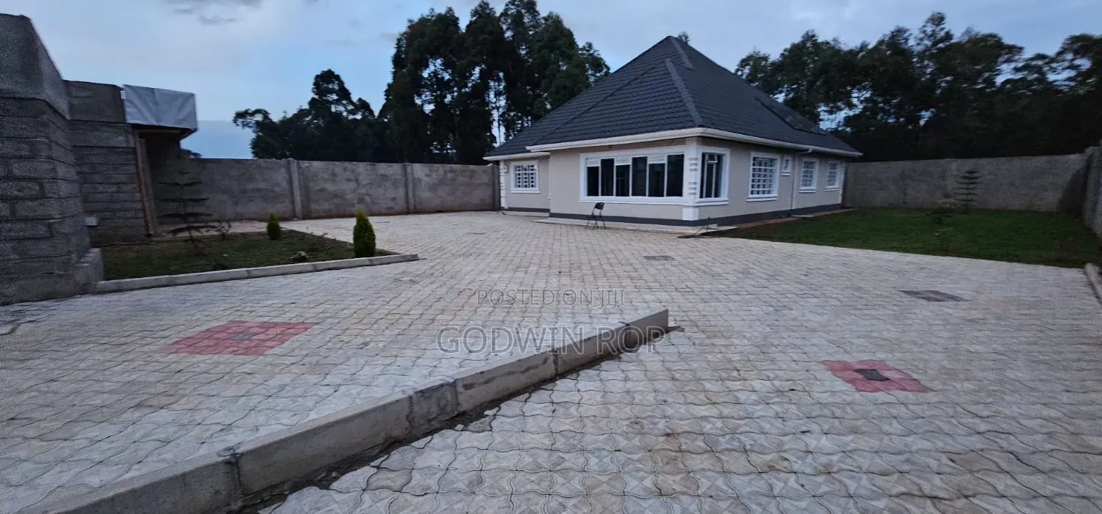 4bdrm Bungalow in Royalton., Kipchamo for sale in Kipchamo