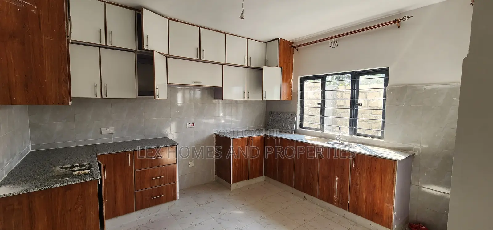 4bdrm Bungalow in Matasia for sale in Matasia