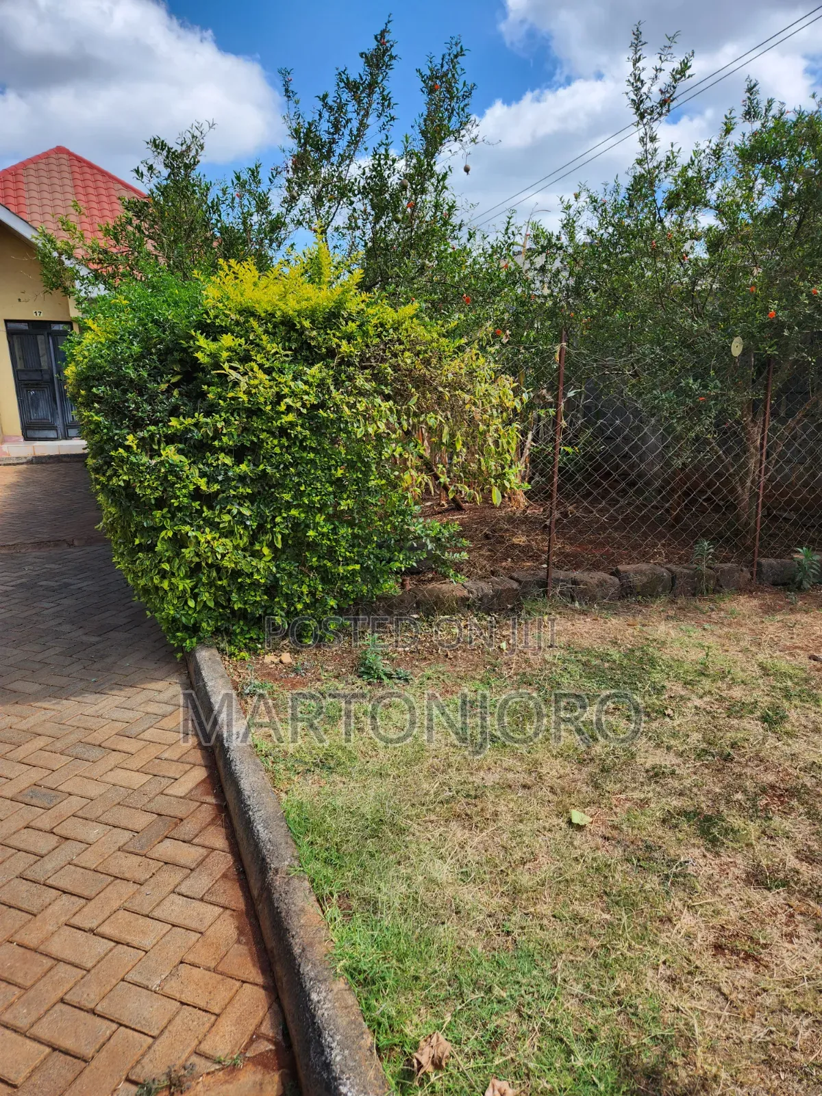 Furnished 4bdrm Bungalow in Kenyatta Road for sale in Kenyatta Road / Theta