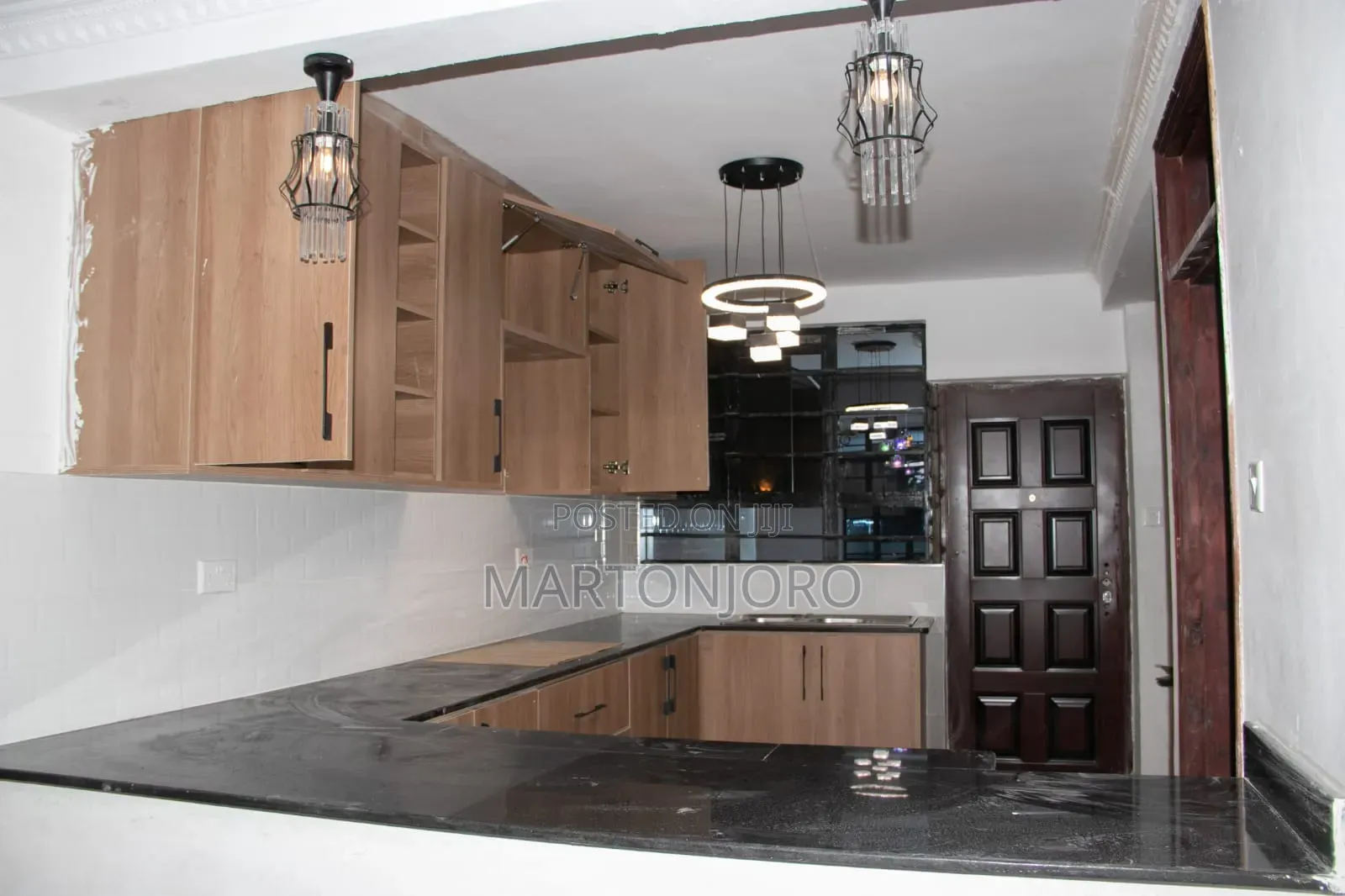 Furnished 4bdrm Bungalow in Kenyatta Road for sale in Kenyatta Road / Theta
