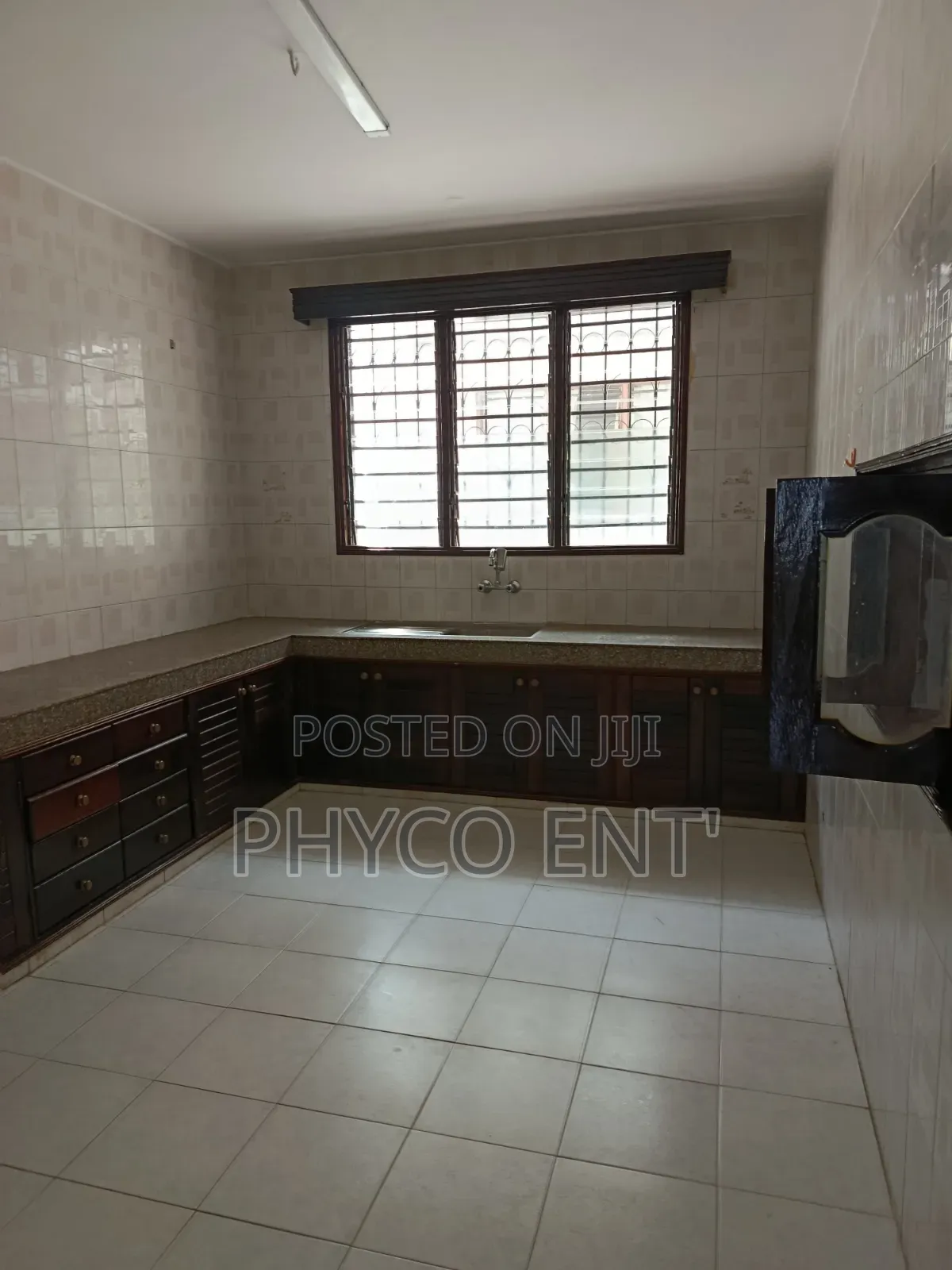 4bdrm Apartment in Umoja, Nyali Mkomani for rent in Nyali Mkomani