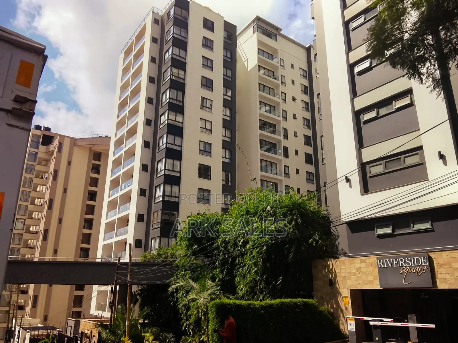3bdrm Apartment in Riverside Square, Raphta Road Area for rent in Raphta Road Area