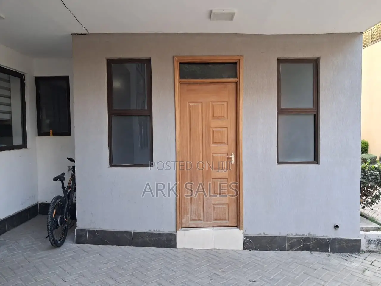 6bdrm Duplex in Fairfield Estate, Hotel 67 Area for rent in Hotel 67 Area