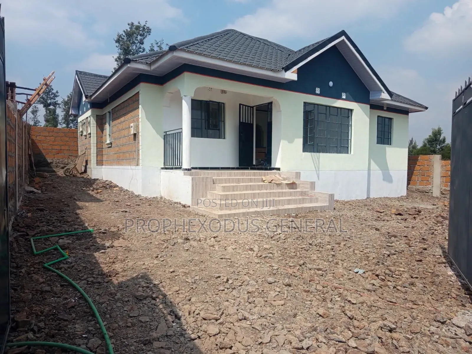 3bdrm Bungalow in Matasia for sale in Matasia