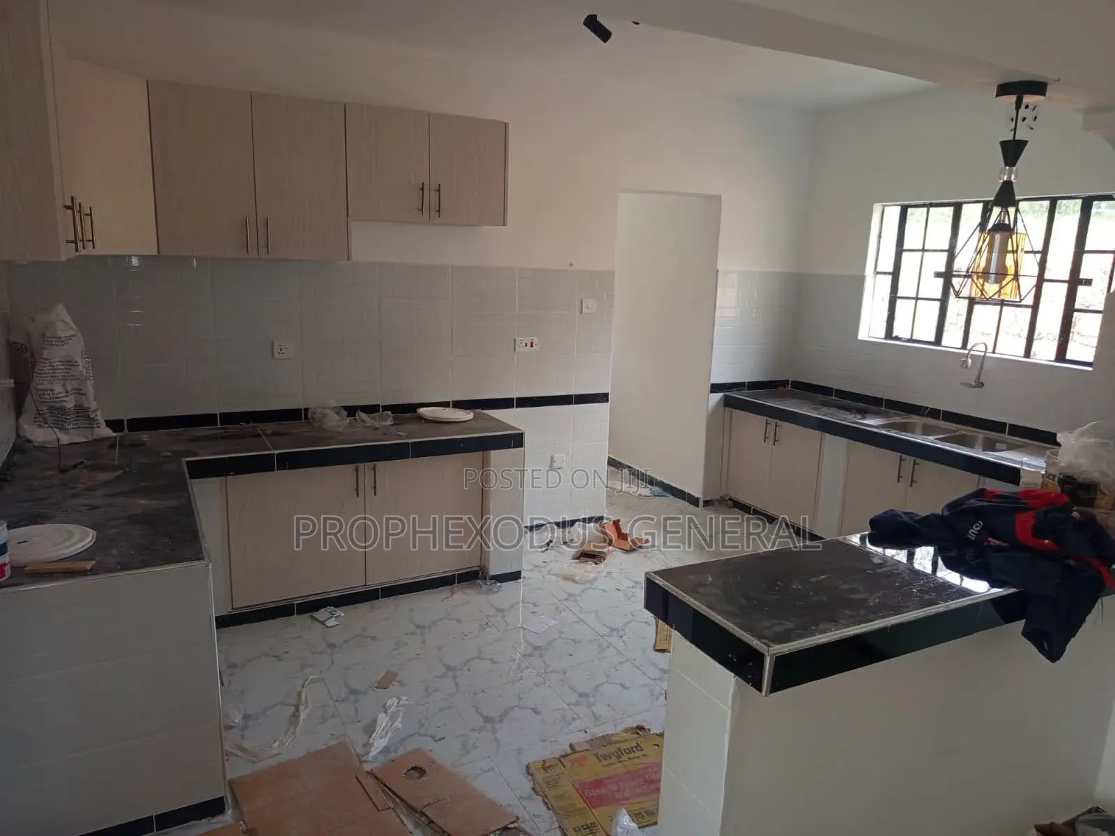 3bdrm Bungalow in Matasia for sale in Matasia