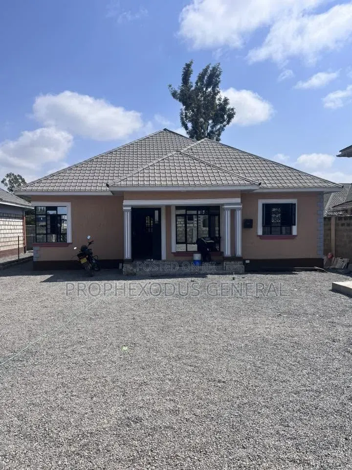 3bdrm Bungalow in Rimpa for sale in Rimpa