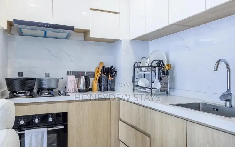 Executive 1 Bedroom Airbnb Available in Lavington in Valley Arcade