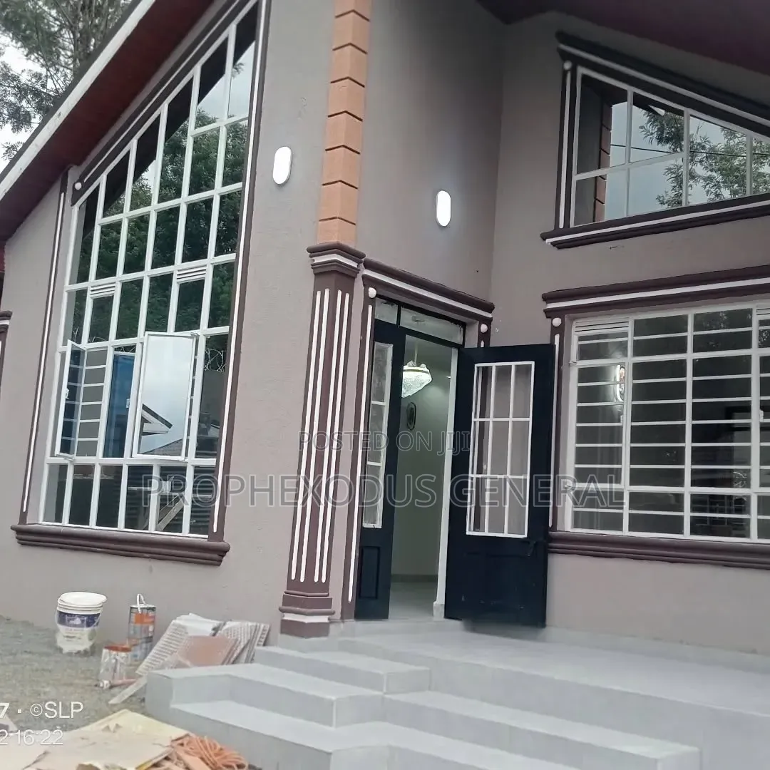 3bdrm Bungalow in Oloolua for sale in Oloolua