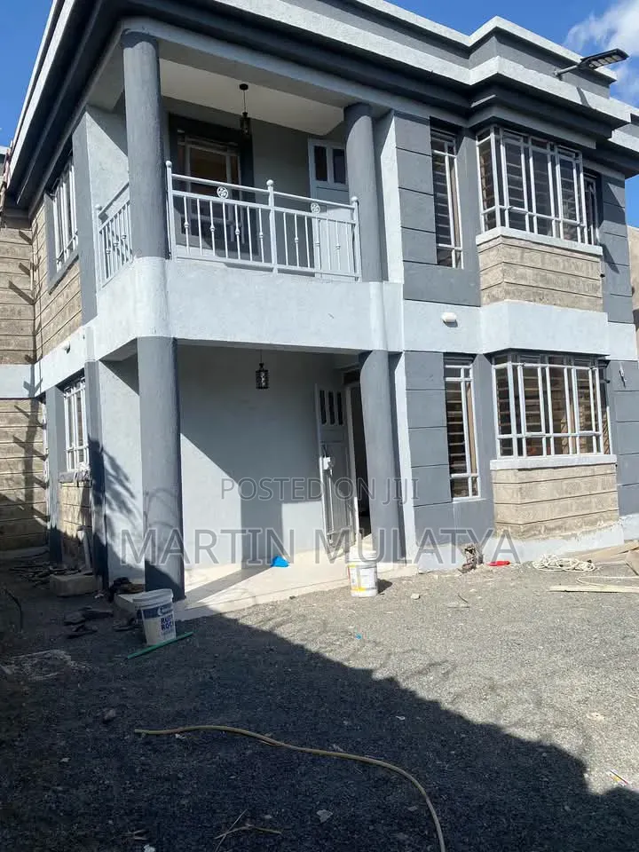 Furnished 4bdrm Maisonette in Joska for sale in Joska