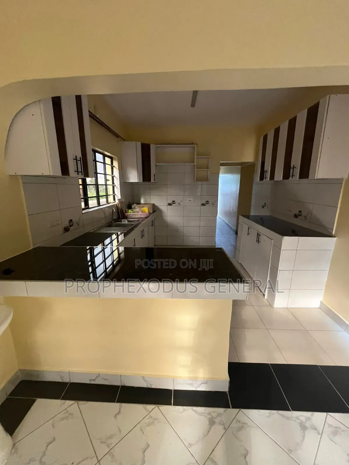 3bdrm Bungalow in Matasia for sale in Matasia