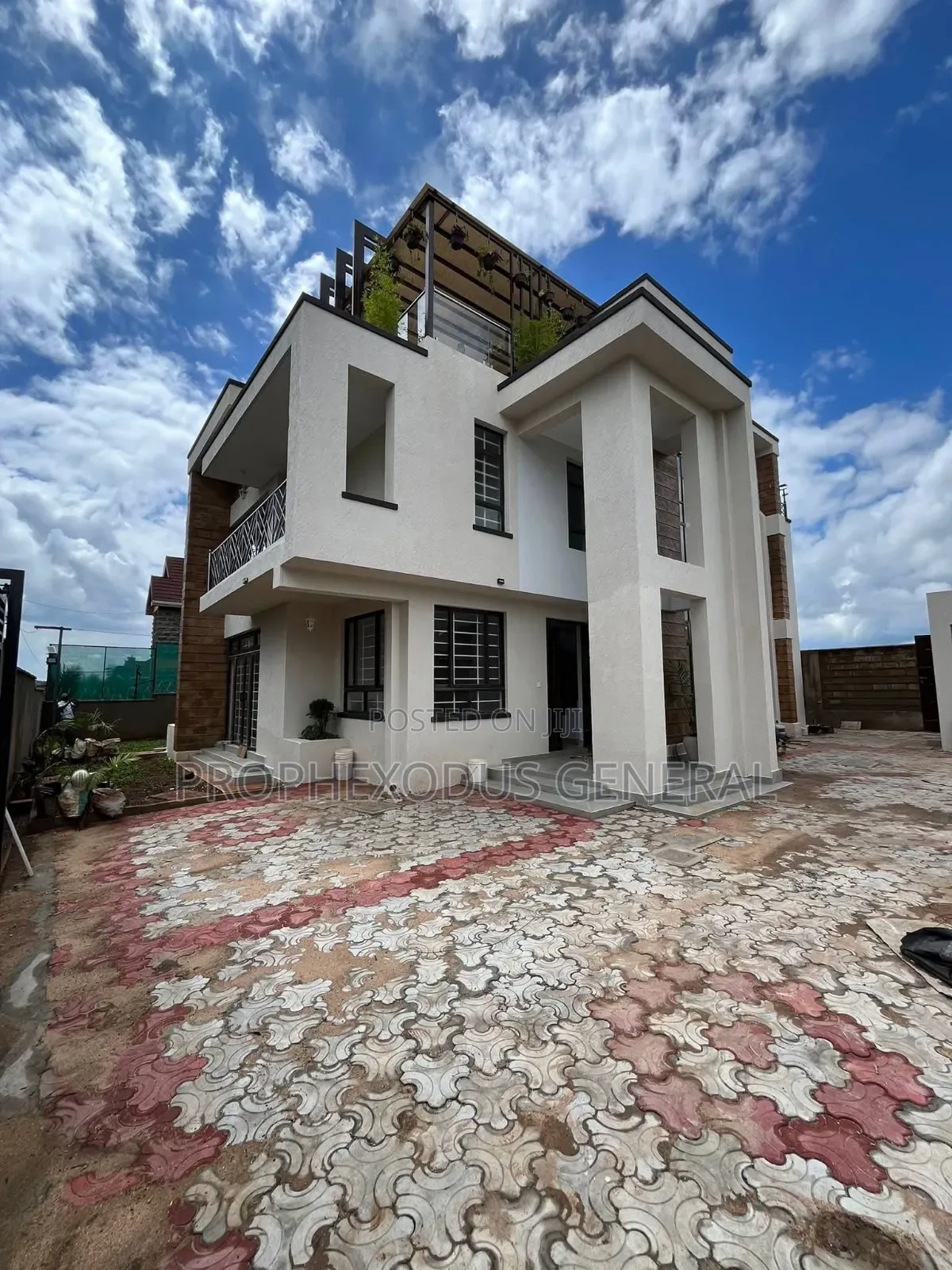 4bdrm Villa in Rimpa for sale in Rimpa