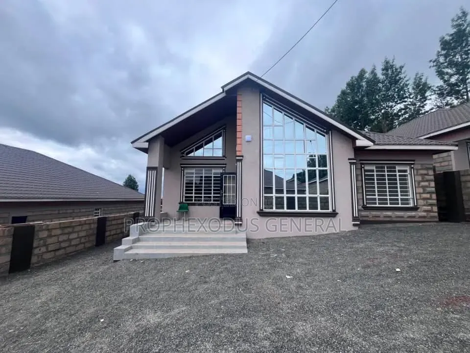 3bdrm Bungalow in Oluulua for sale in Oluulua