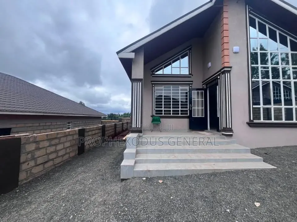 3bdrm Bungalow in Oluulua for sale in Oluulua