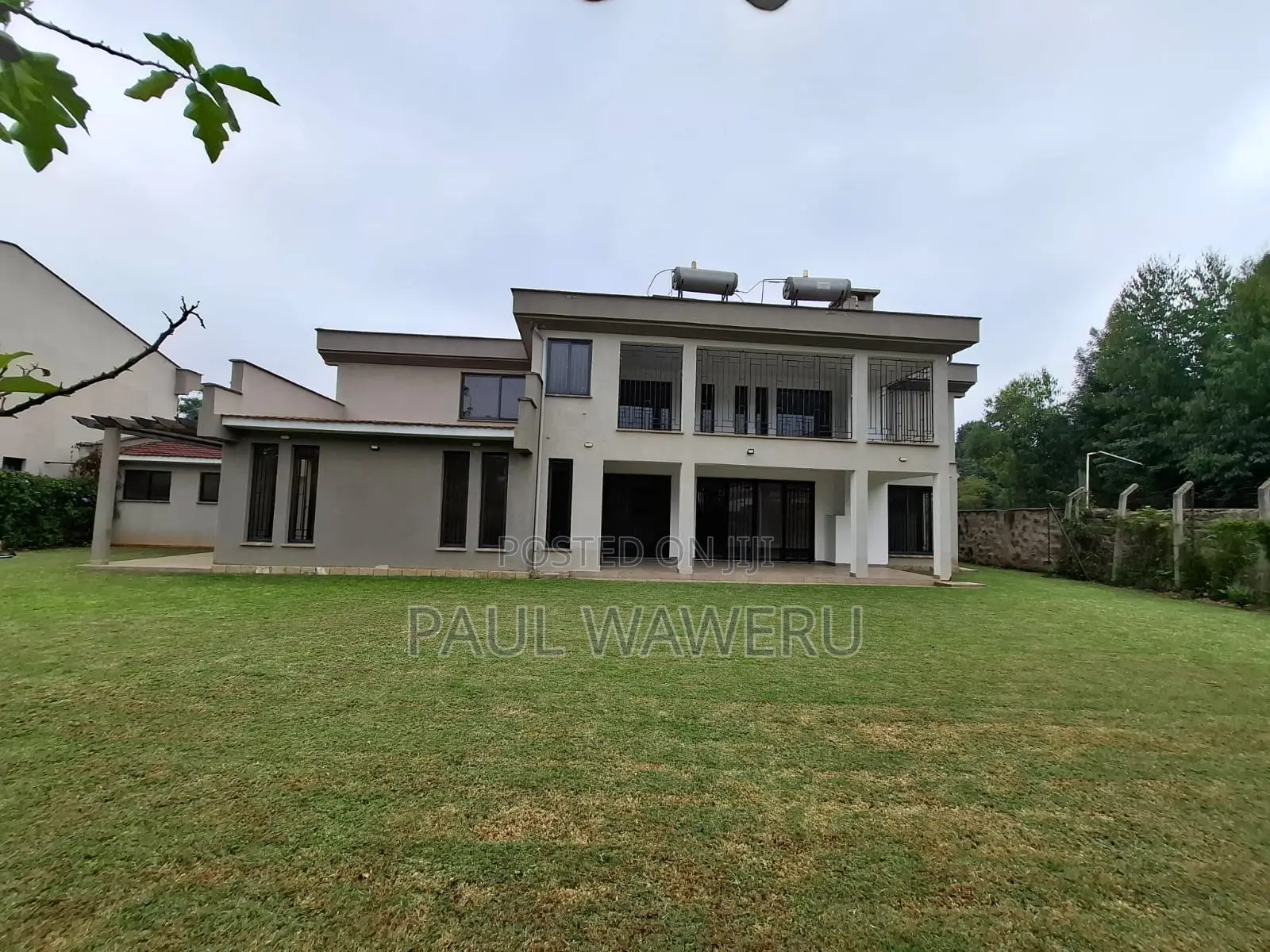 6bdrm Townhouse/Terrace in Maziwa for sale in Maziwa