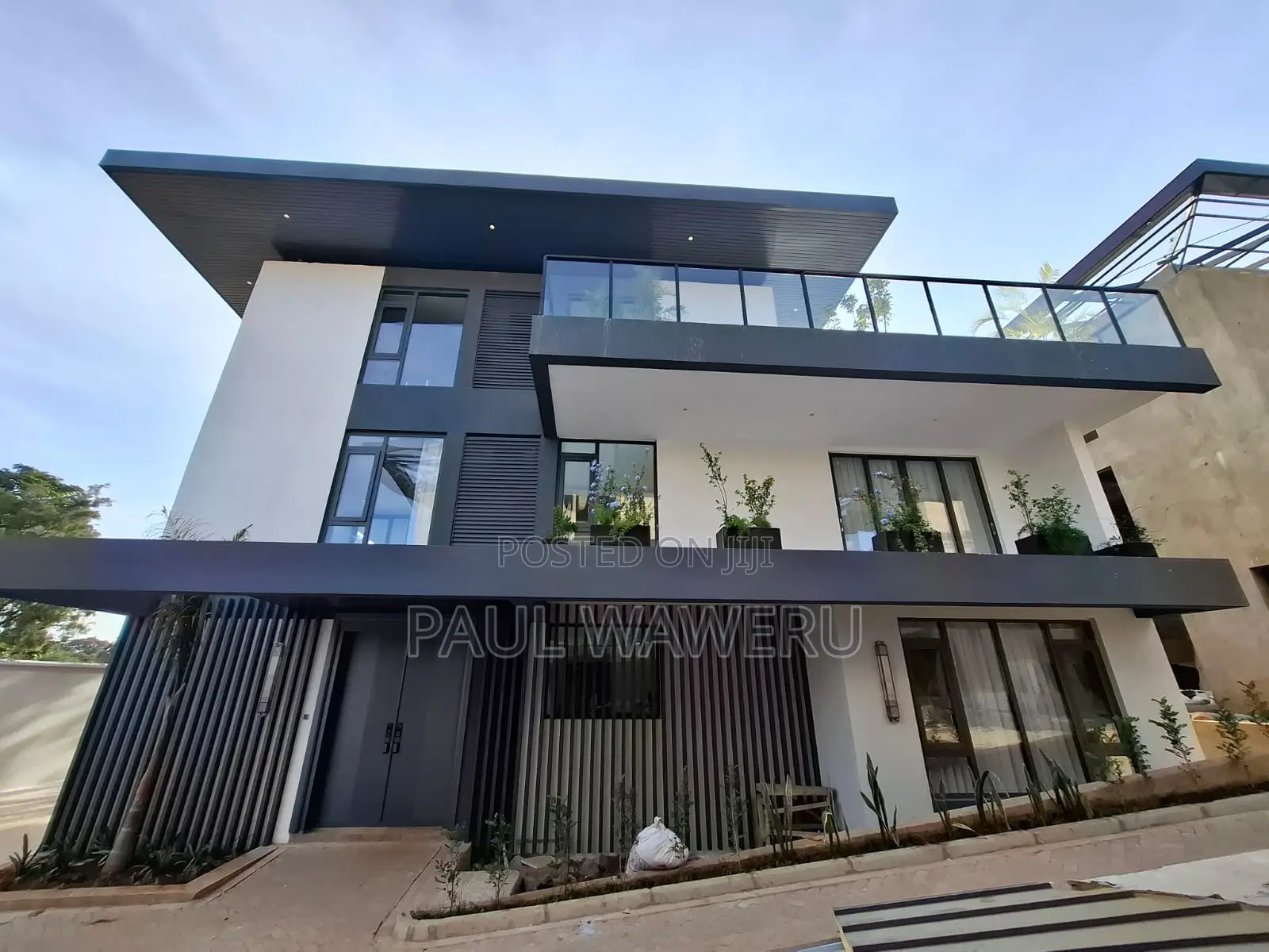 6bdrm Villa in Maziwa for sale in Maziwa