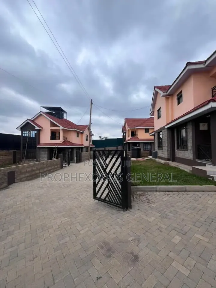 4bdrm Maisonette in Rimpa for sale in Rimpa