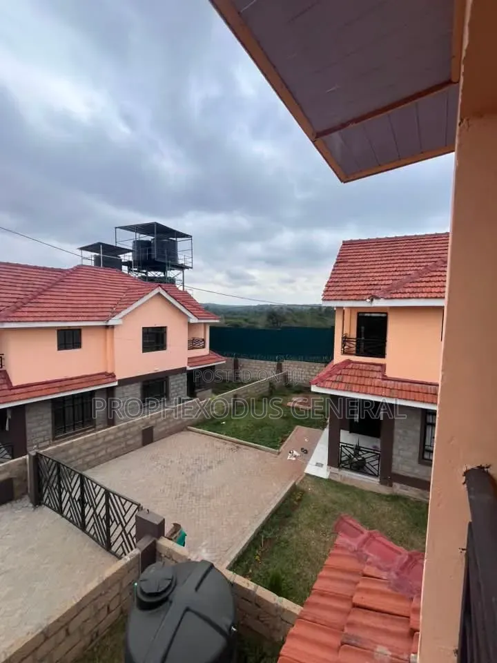 4bdrm Maisonette in Rimpa for sale in Rimpa
