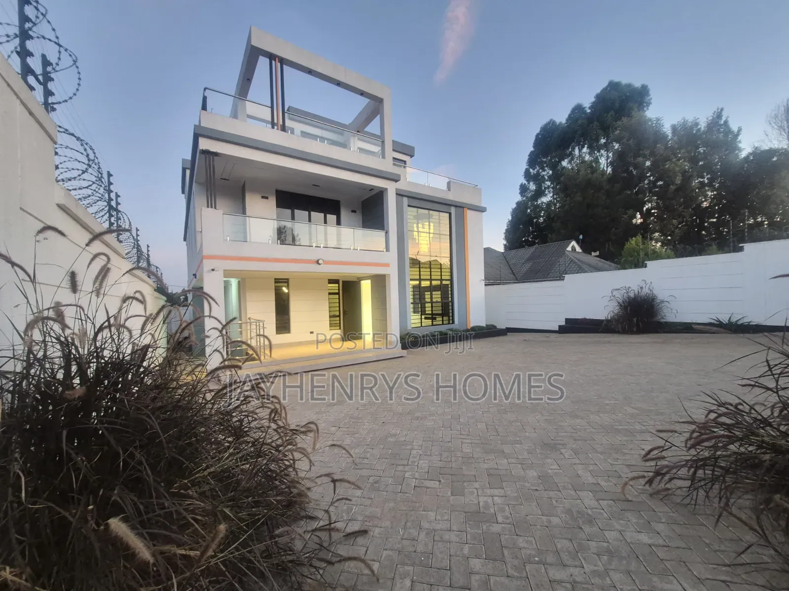 5bdrm House in Kasphat, Turitu for sale in Turitu