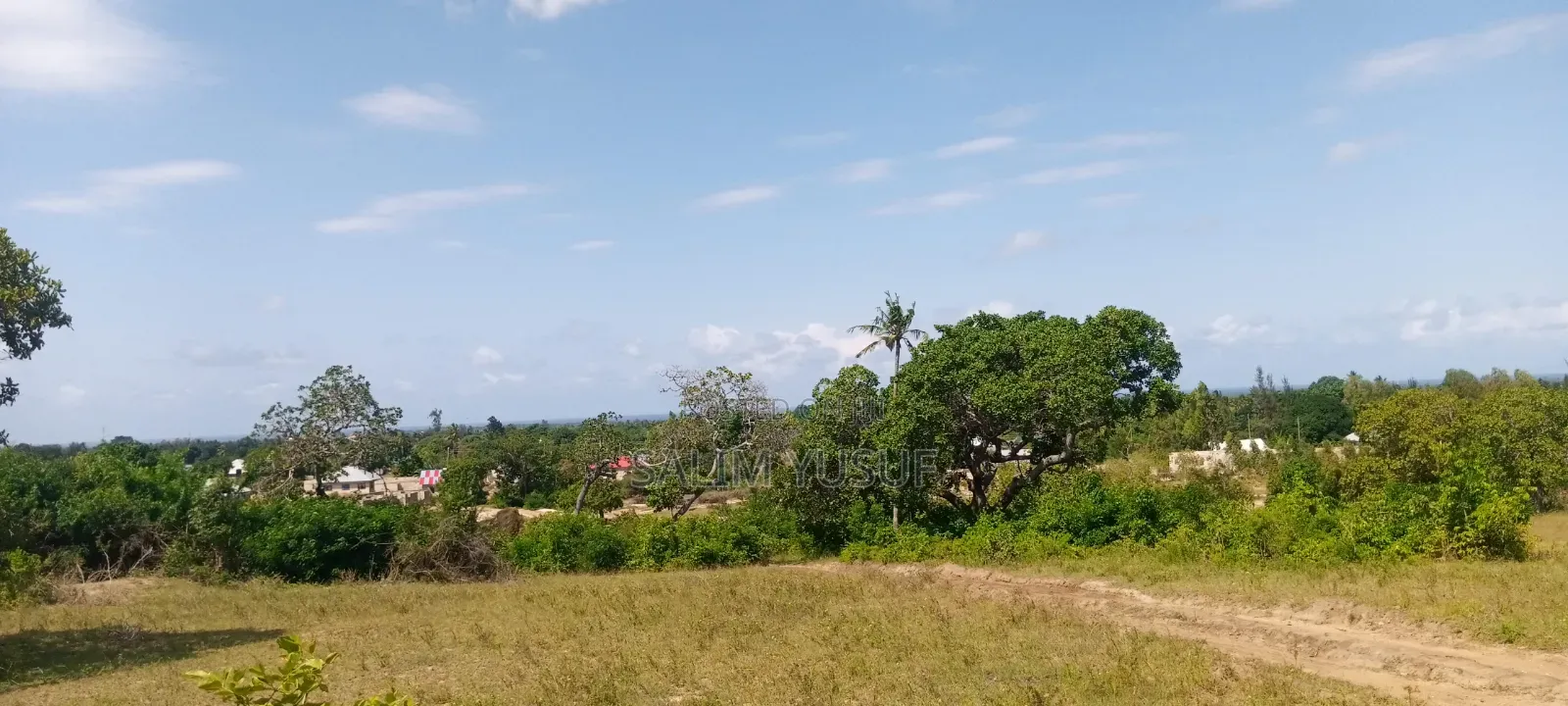 Land on Sale Kwale Count Kombani Eria 3,1/2 Prise 2m Per Acre in Waa