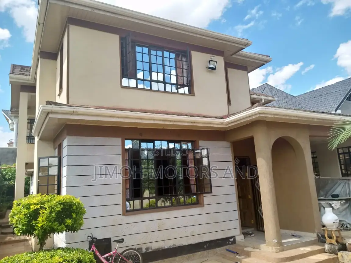 Discover Your Dream Home: Maisonette in Membley in Parklands/Highridge