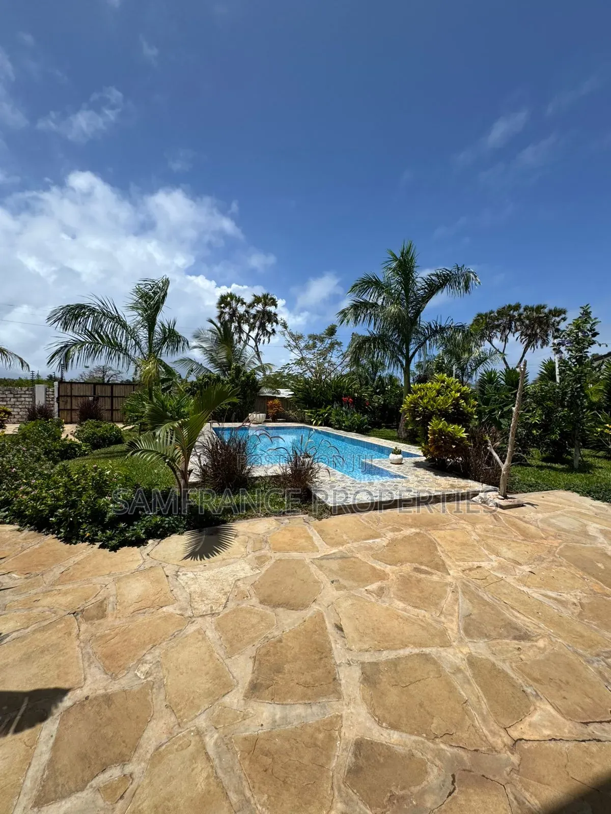 Furnished 4bdrm Villa in Neptune Diani for sale in Diani