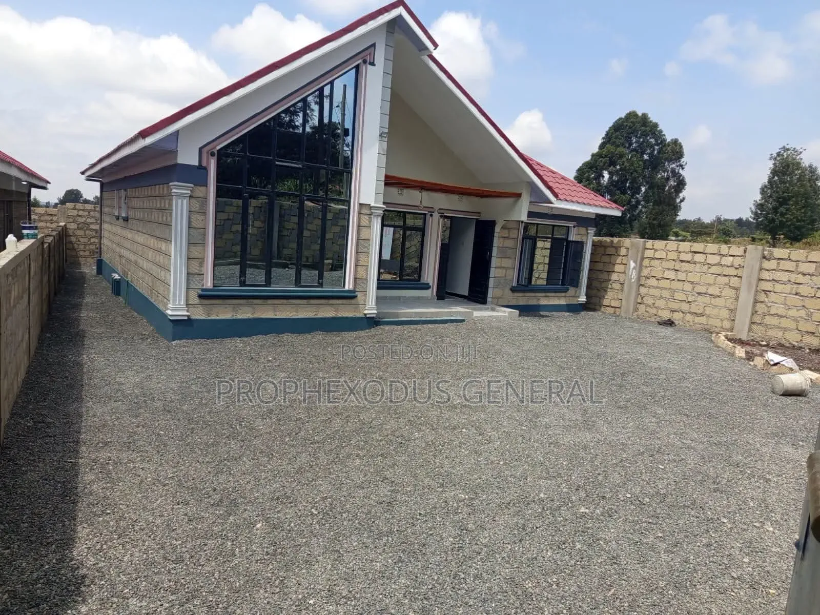 4bdrm Bungalow in Matasia for sale in Matasia