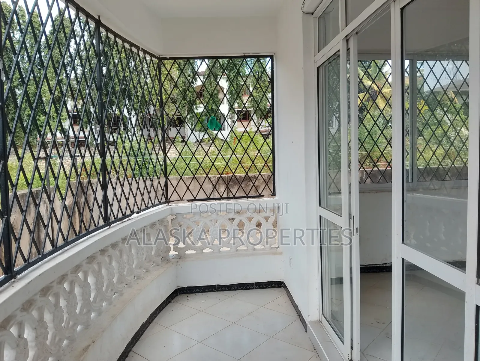 4bdrm Apartment in Beach Road Village, Nyali Mkomani for rent in Nyali Mkomani