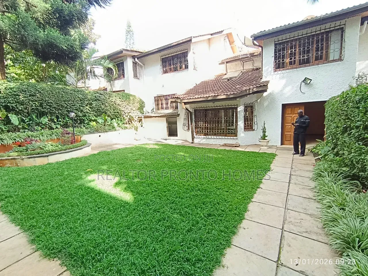 4bdrm Maisonette in Lavington, Valley Arcade for sale in Valley Arcade