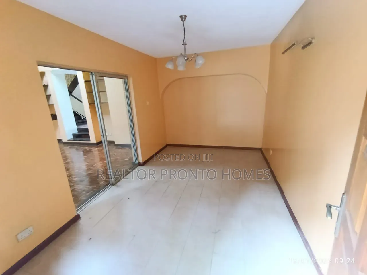 4bdrm Maisonette in Lavington, Valley Arcade for sale in Valley Arcade