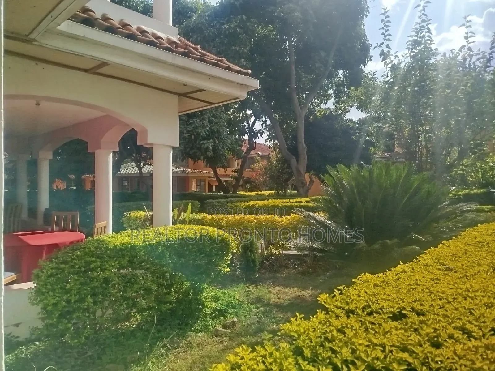 Prime Guesthouse / Hotel Property to Let – Karen in Hardy