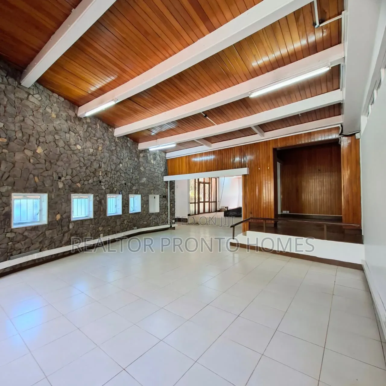 Commercial Property for Office Use in Raphta Road Area