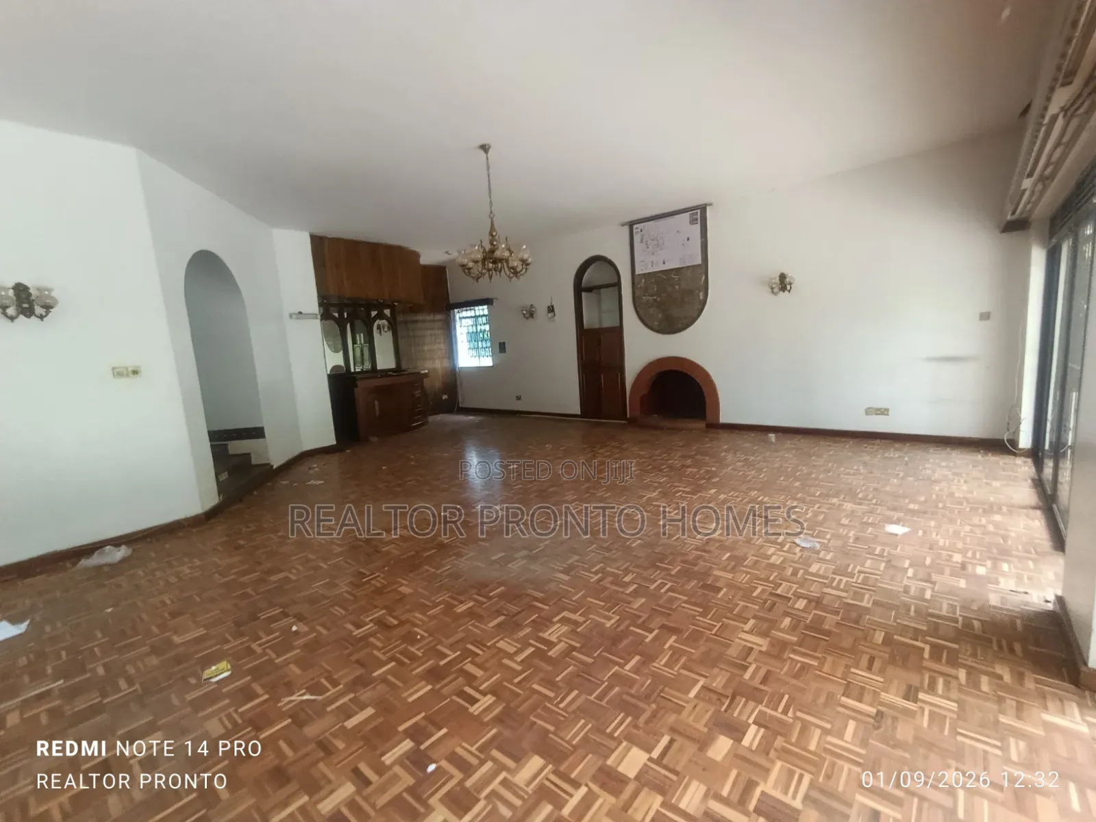 Commercial 7 Bedrooms House for Office Use in Lavington in Maziwa
