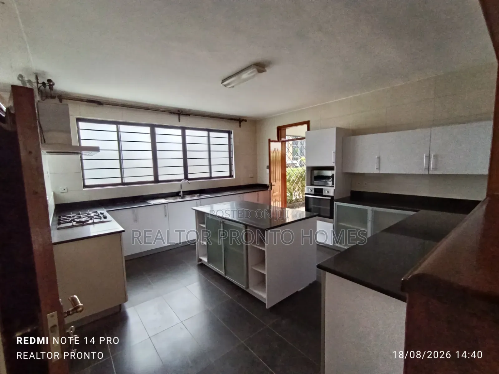 5bdrm Townhouse / Terrace in Lavington, Muthangari for rent in Muthangari