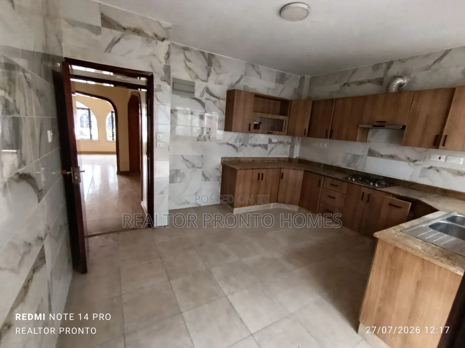 5bdrm Townhouse / Terrace in Kilimani, State House Area for rent in State House Area