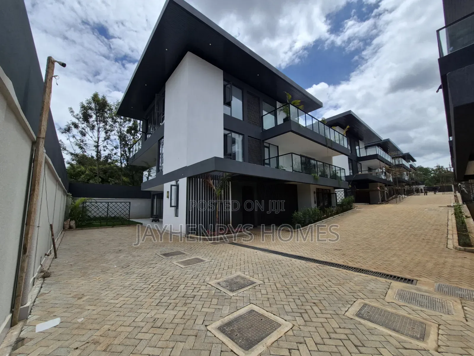 5bdrm House in Muthangari for sale in Muthangari