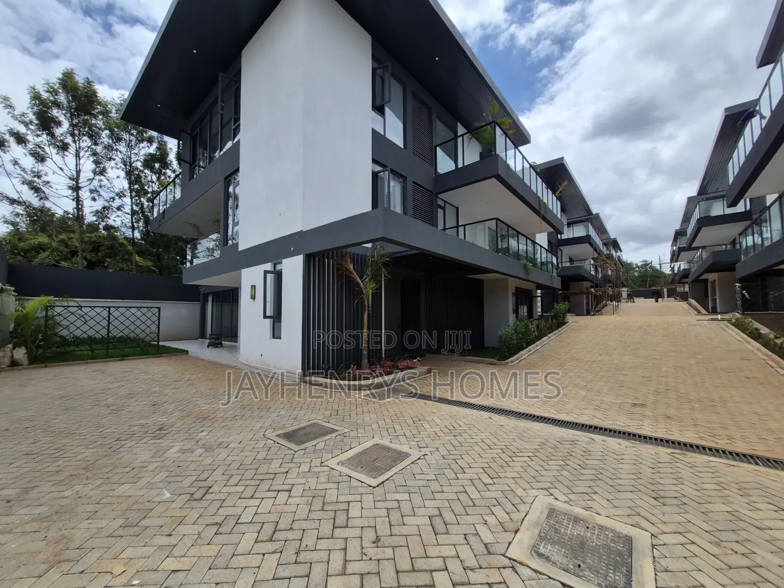 5bdrm House in Muthangari for sale in Muthangari