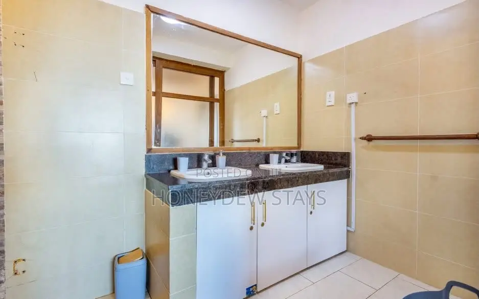 Fully Furnished 2bedroom BEACHFRONT Airbnb Available in Diani. in Diani