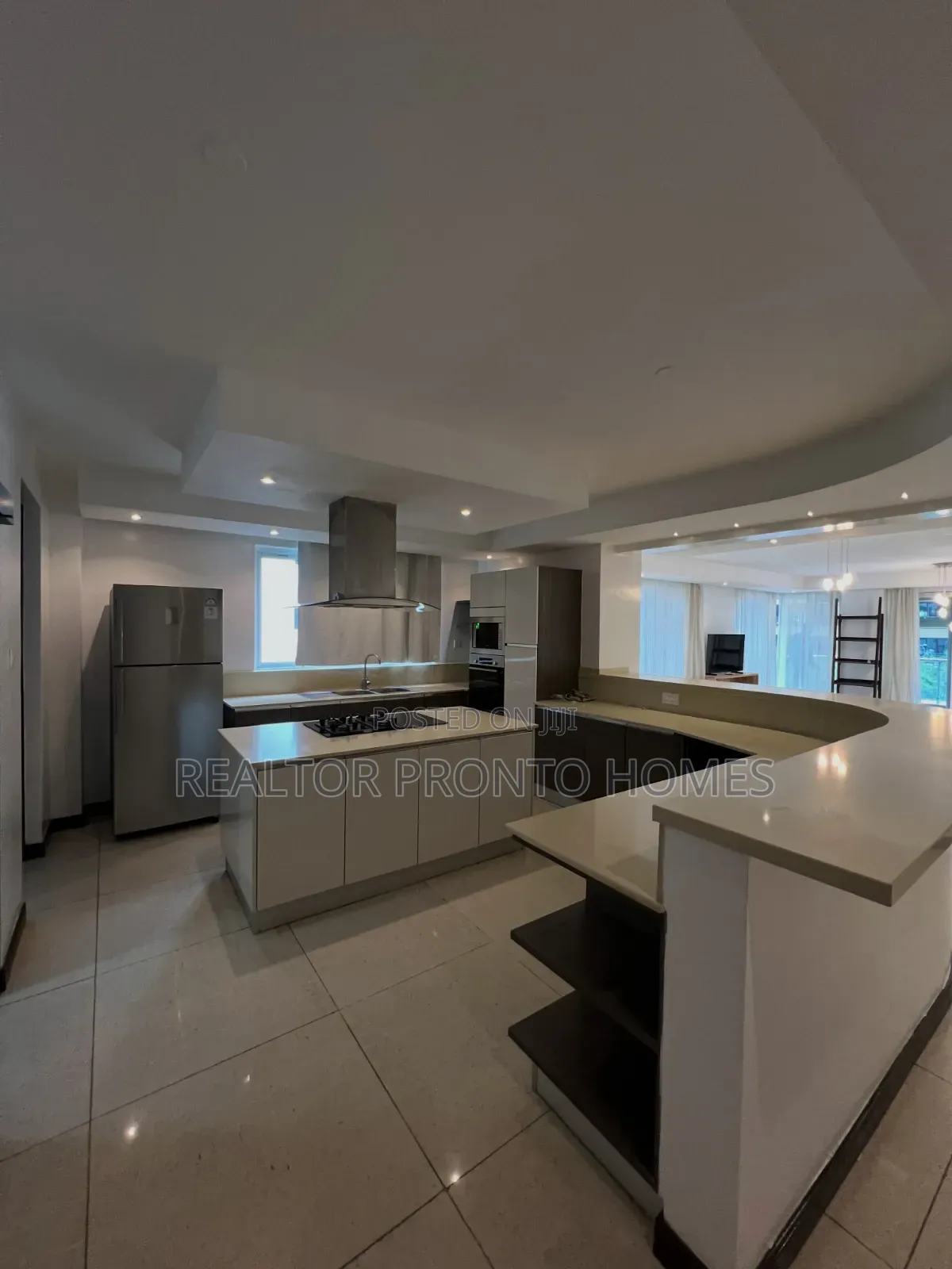4bdrm Apartment in Riverside for rent in Riverside Drive