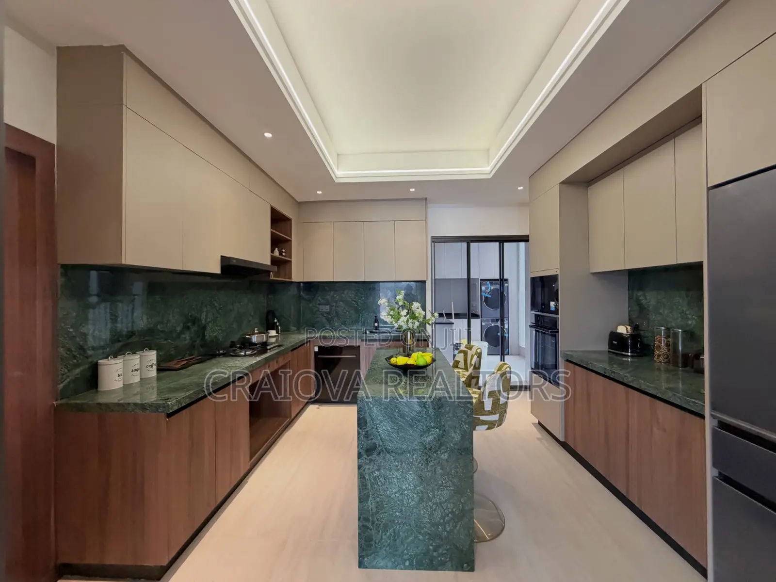 4bdrm Apartment in Spring Valley for sale in Spring Valley