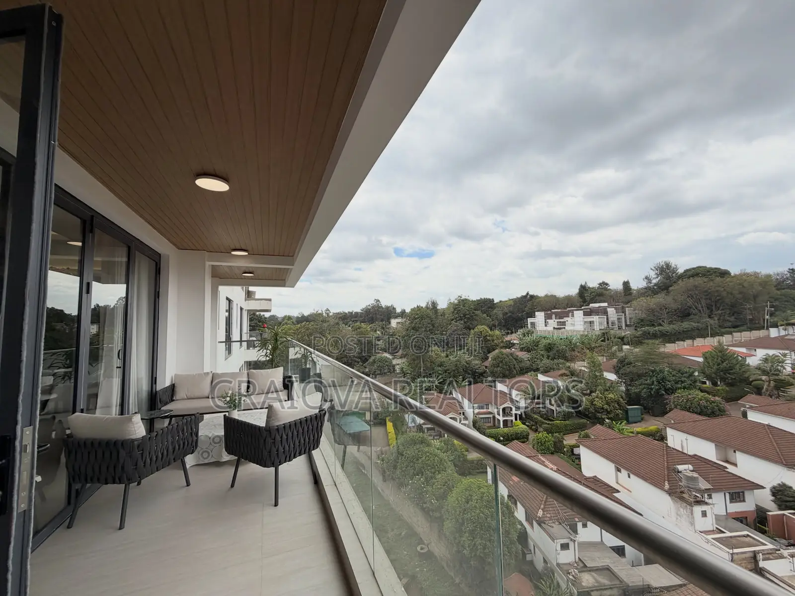 4bdrm Apartment in Spring Valley for sale in Spring Valley