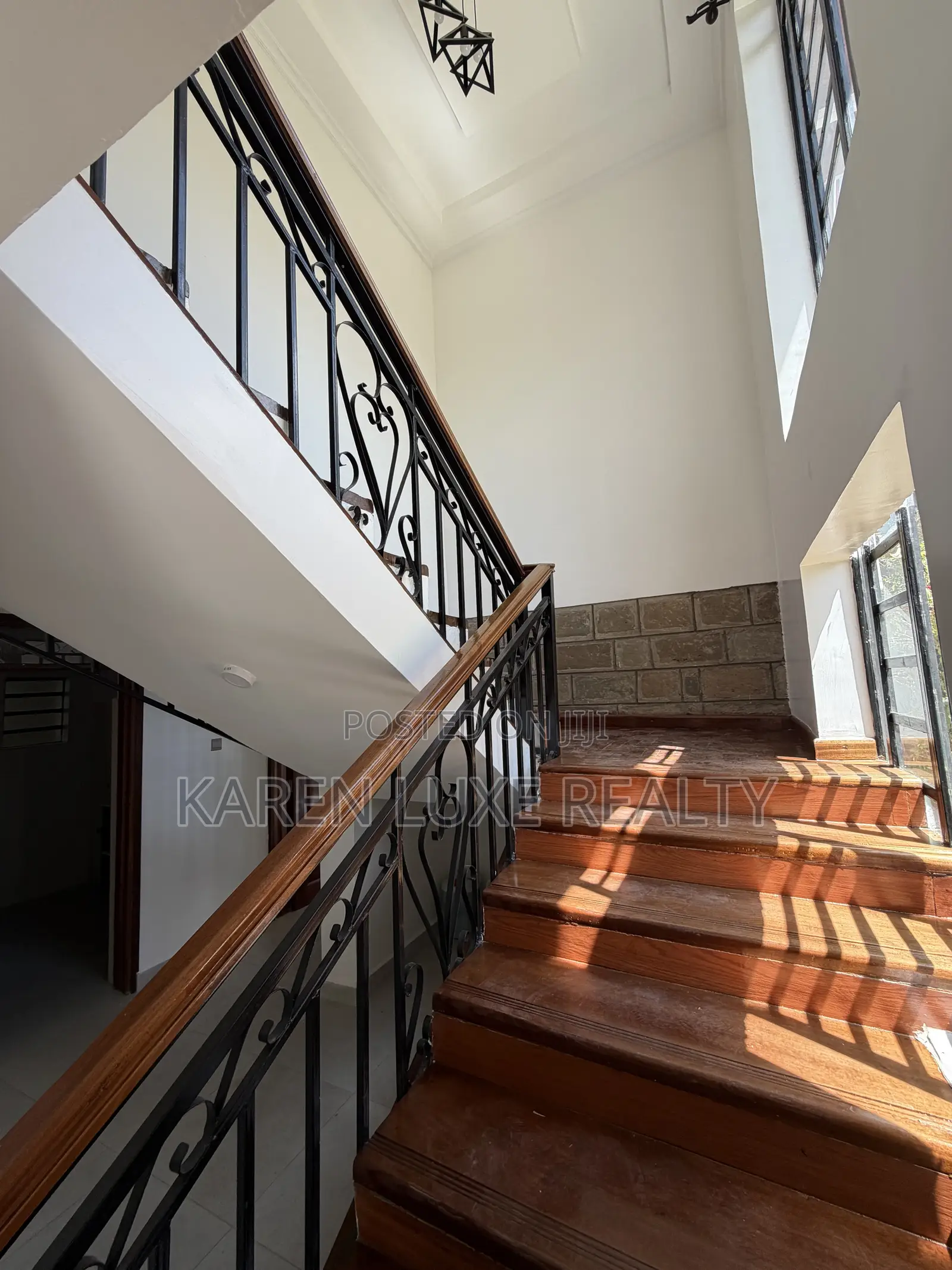 5bdrm Mansion in Karen for rent in Karen
