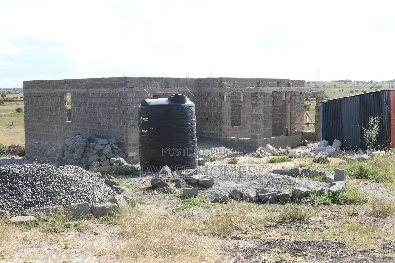 Namanga Road Plots in Isinya