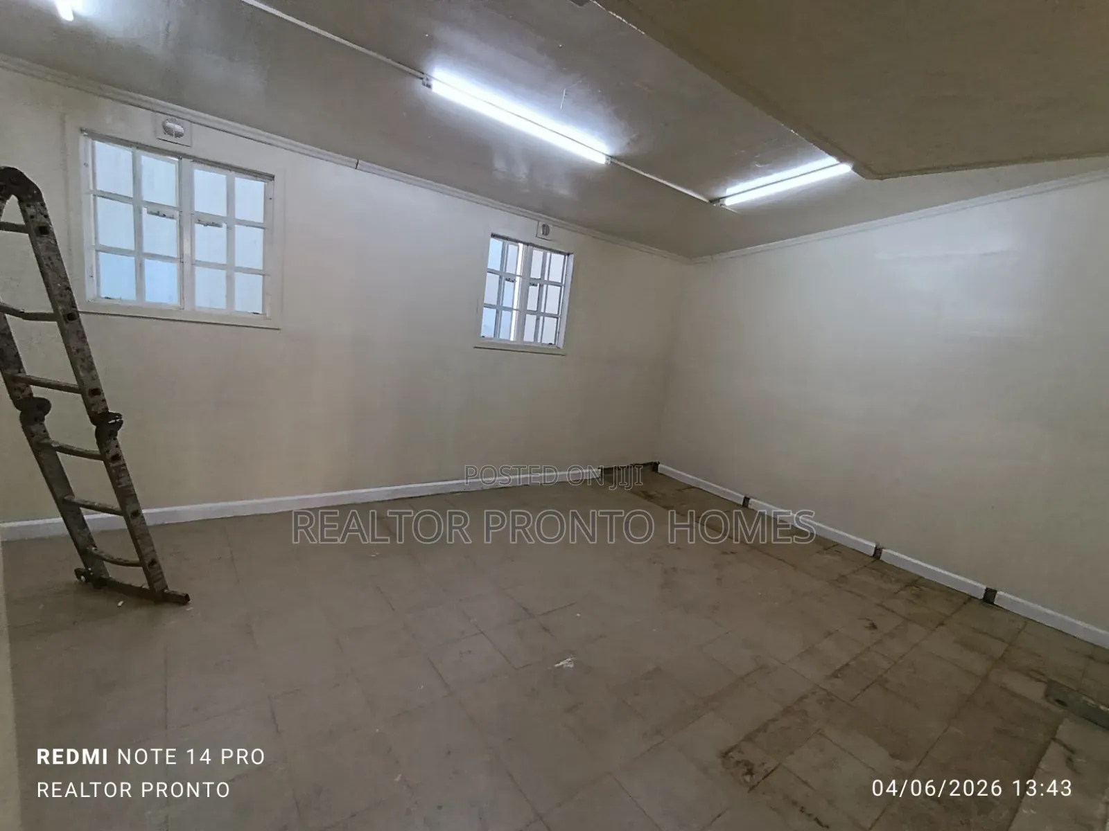 Commercial 3 Bedrooms Massionatte for Office Use in Hurlingham