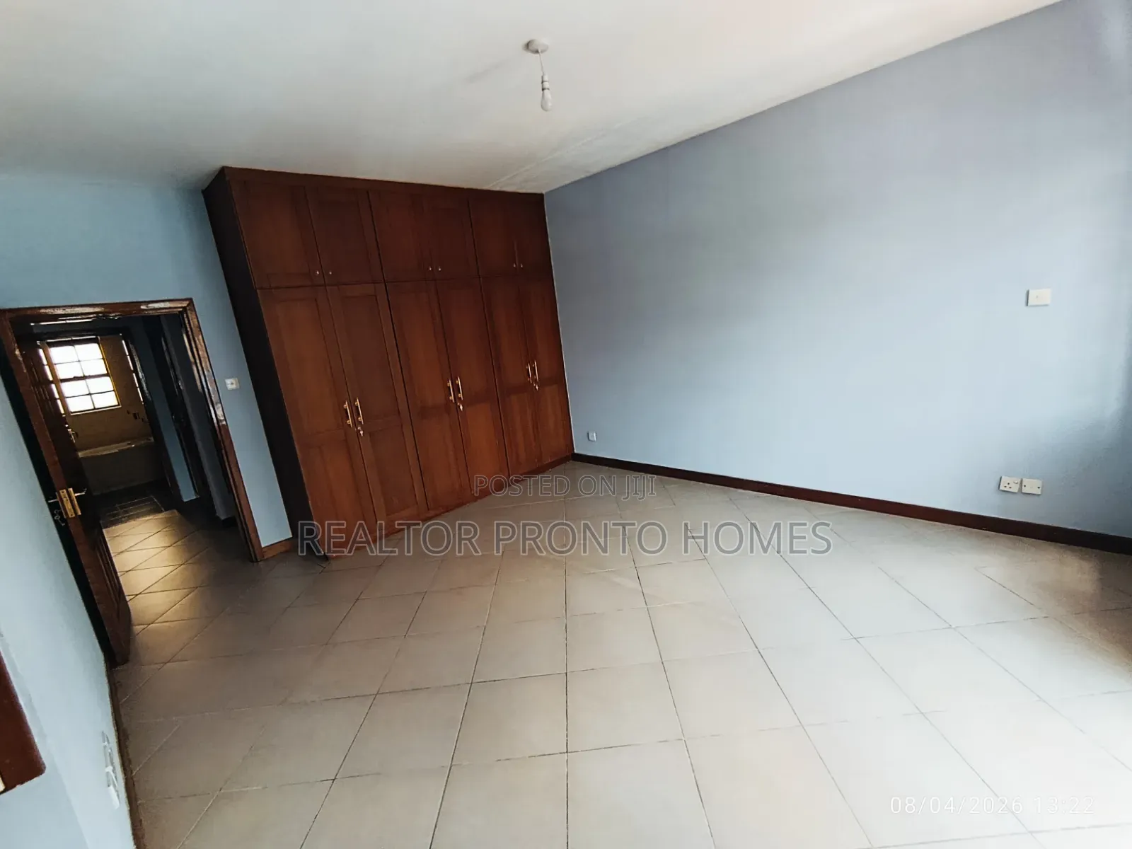 Commercial 3 Bedrooms Massionatte for Office Use in Hurlingham
