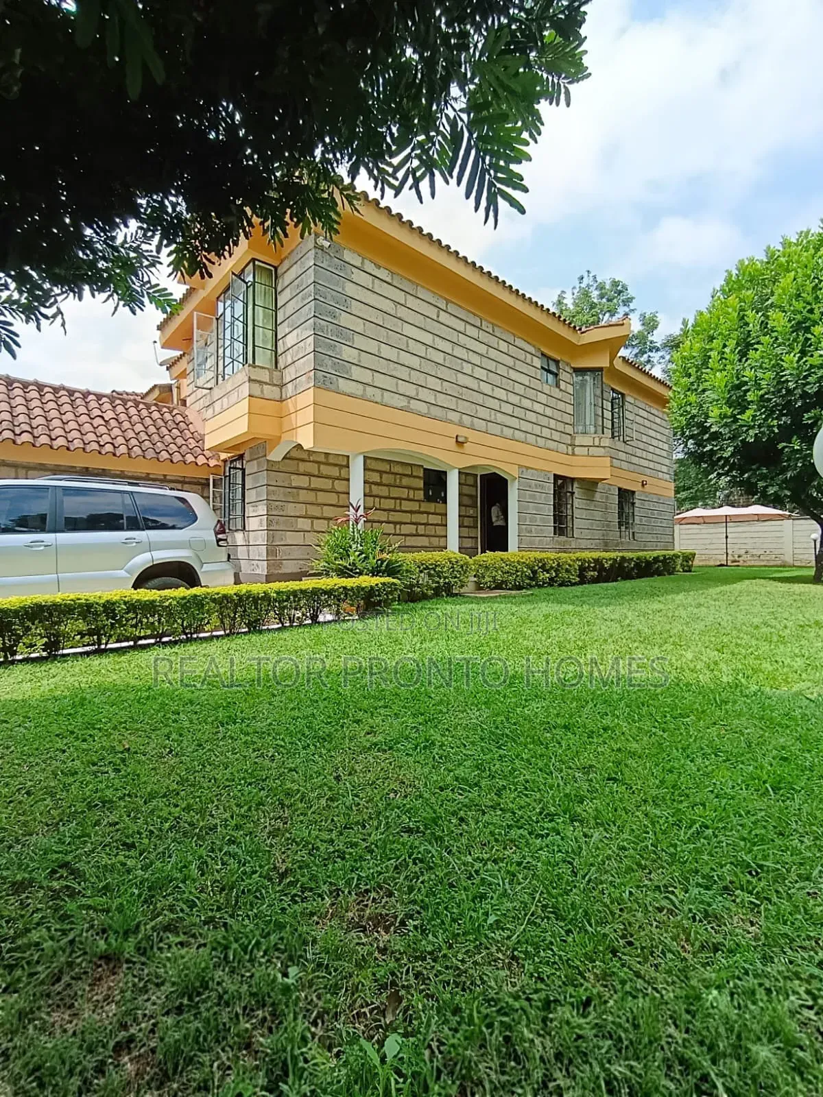 4bdrm Townhouse/Terrace in Lavington, Muthangari for sale in Muthangari