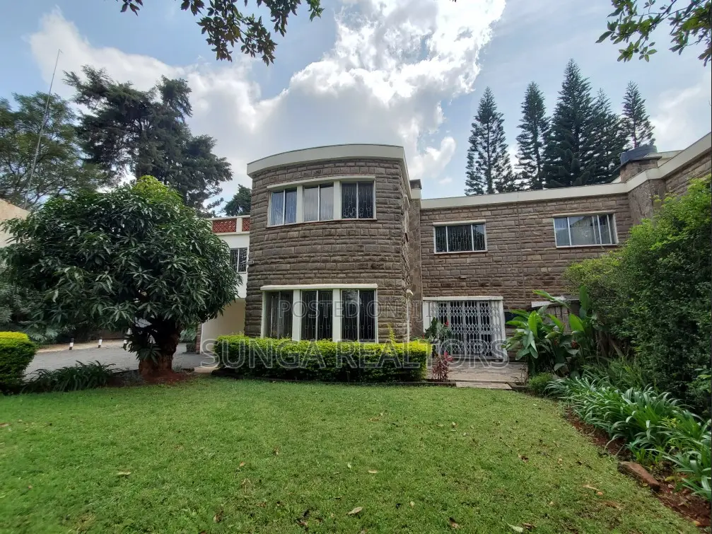 5bdrm House in Riverside Drive for rent in Riverside Drive